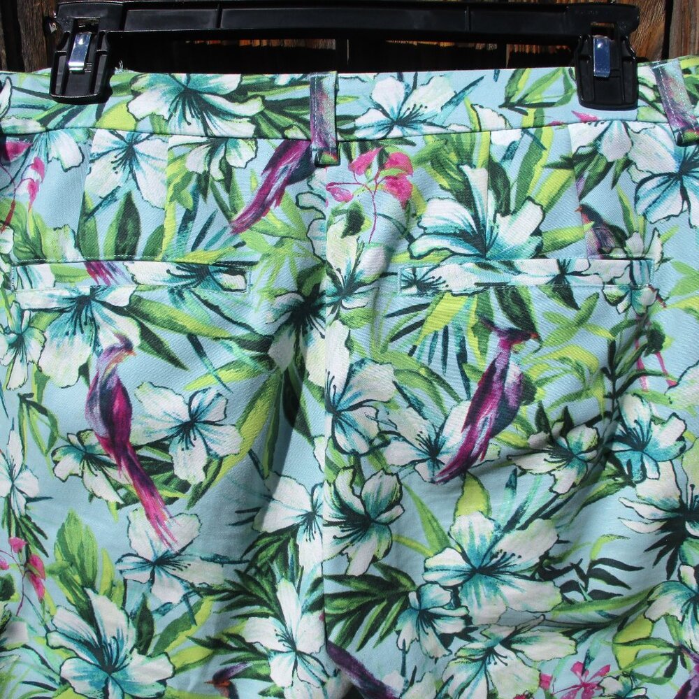 Chicos Women's Cropped Pants Floral Print Straight Leg Chicos Size 0.5, Small - Picture 6 of 10